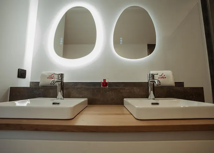 L'unique - Love-room Romantique Nyaraló